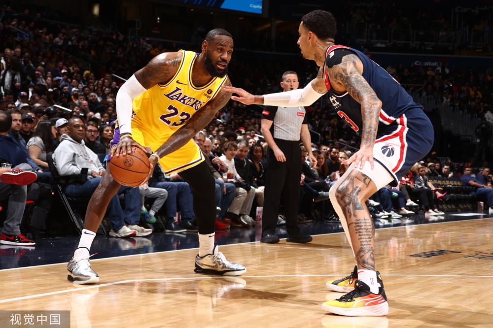 也迫使其他 也迫使其他