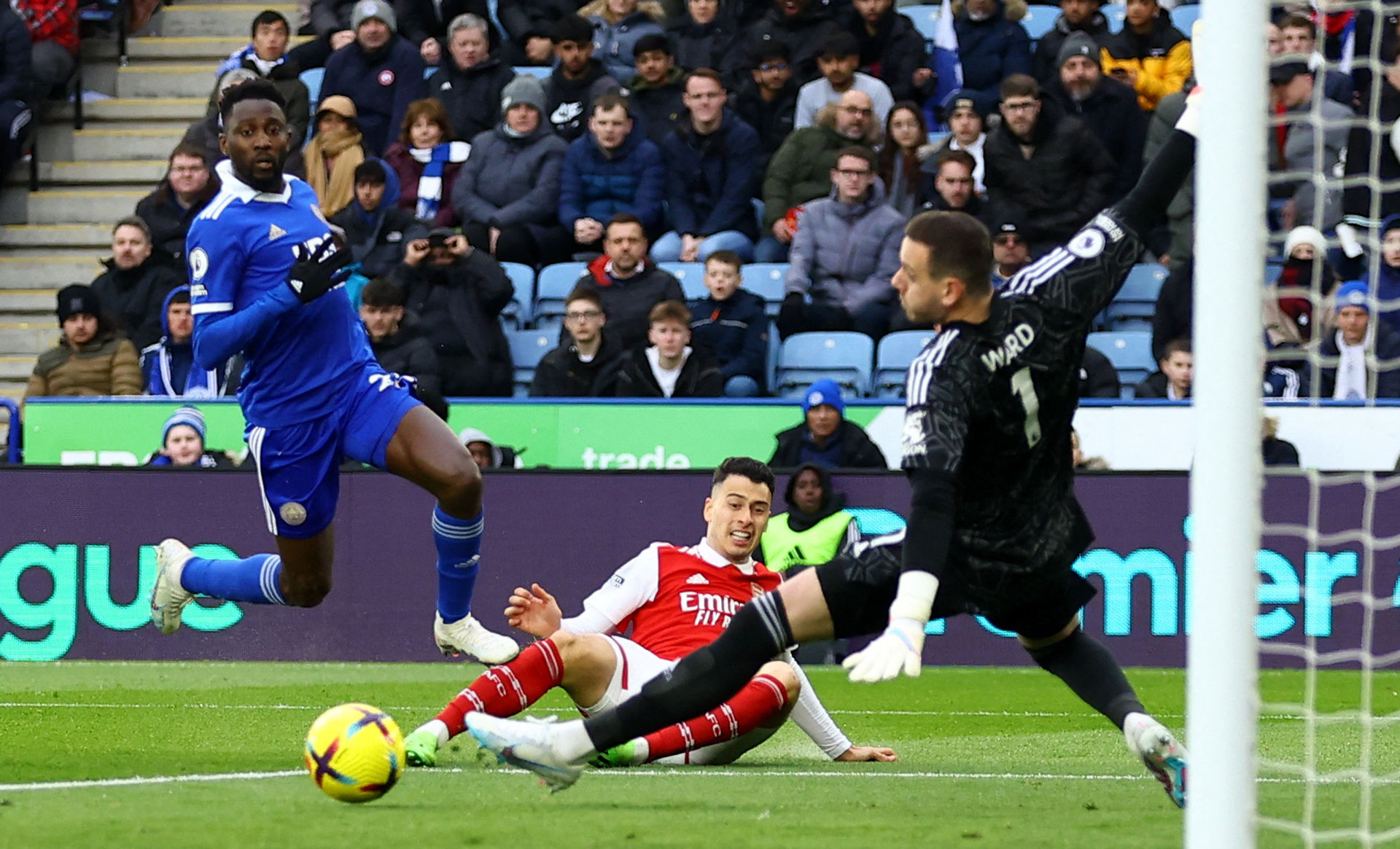 赛季逐渐向 赛季逐渐向