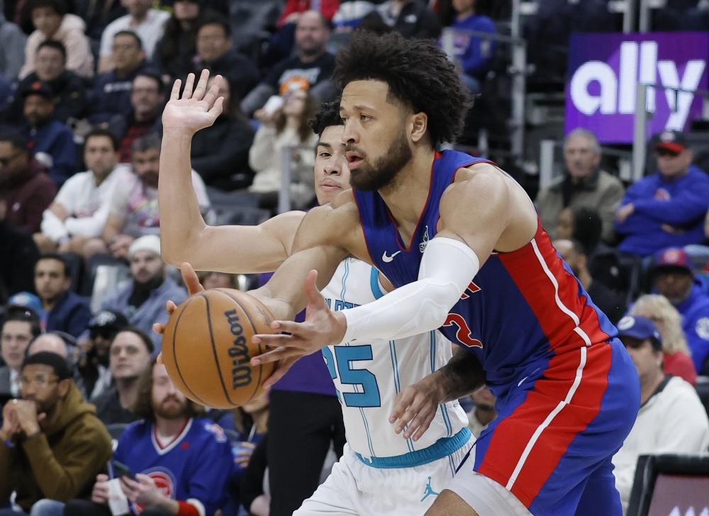 篮网想要得到字母哥？美记：字母哥和他的家人都热爱密尔沃基，他也没理由想.