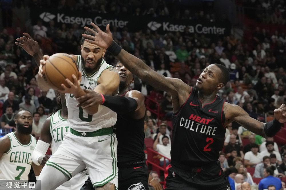 20岁时险些放弃足球，27岁却成为国足主力，实力派照样需要运气.