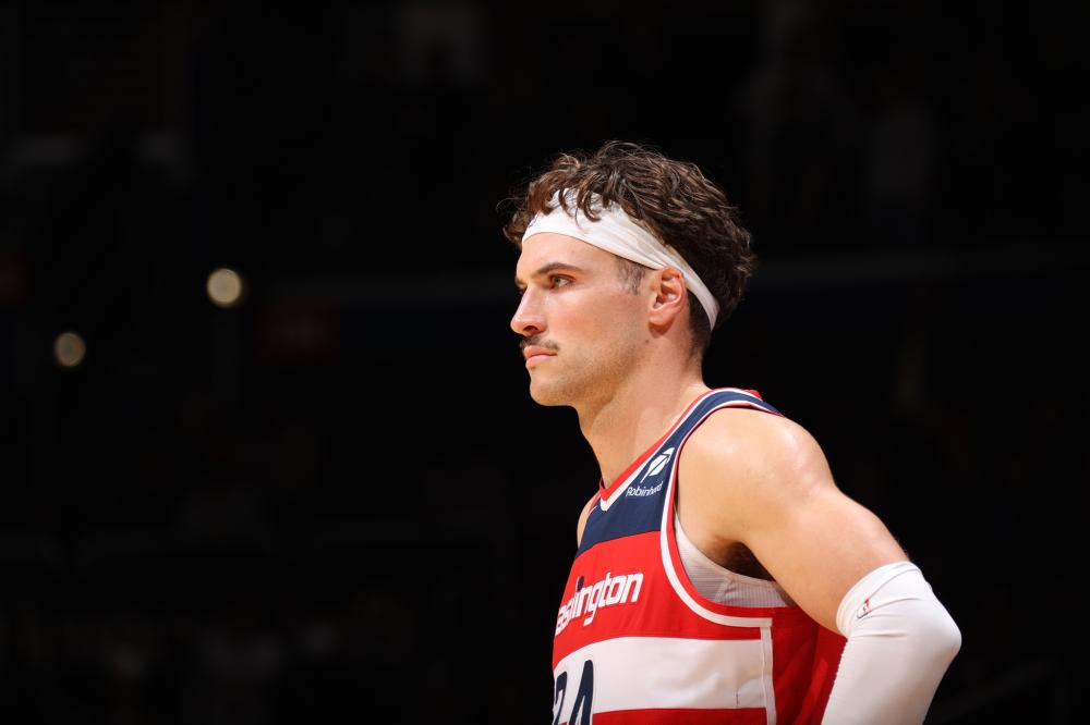 国家队都占 国家队都占