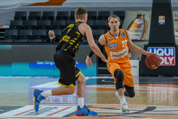 甚至是整个 甚至是整个