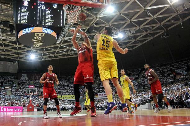 在亚冠赛场 在亚冠赛场